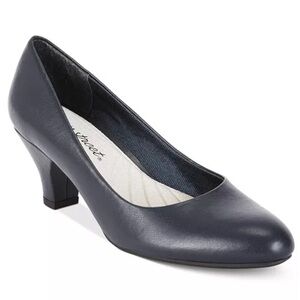 Easy Street Navy Heels